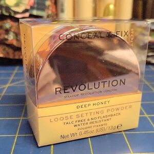 Revolution Loose Setting Powder 13g New - Deep Honey